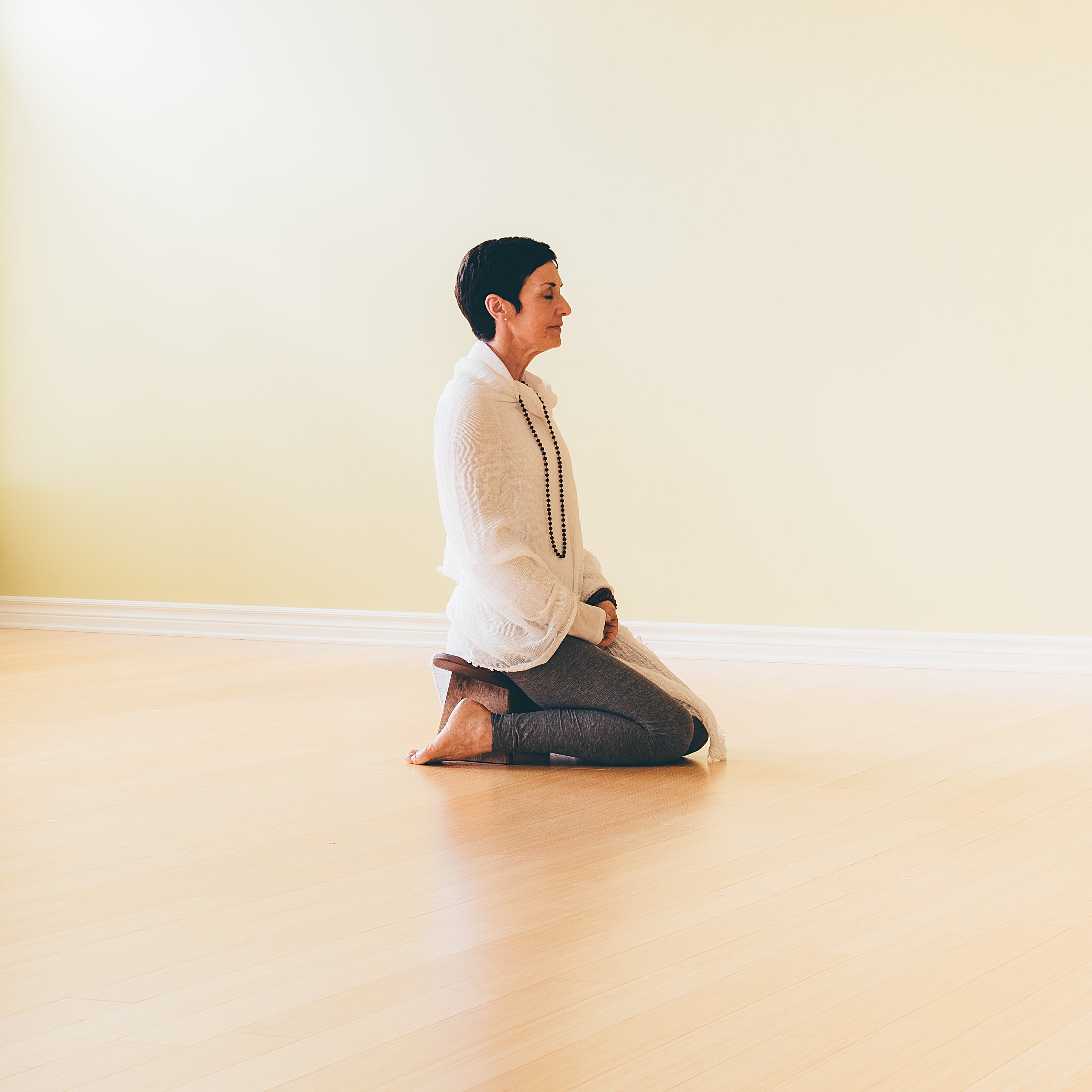 IKUKO® Easy Posture Yoga and Meditation Bench